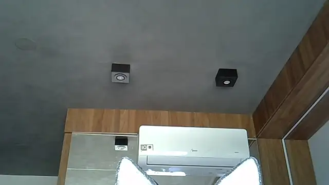 Skinny-Kitten online show from October 5, 2025, 3:25 pm