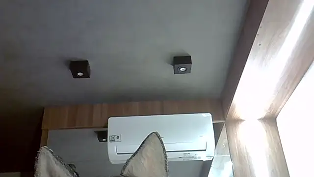 Skinny-Kitten online show from September 14, 2025, 8:48 am