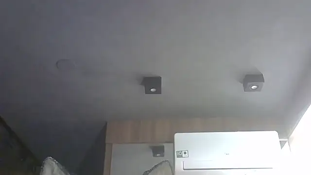 Skinny-Kitten online show from December 3, 2025, 6:03 am