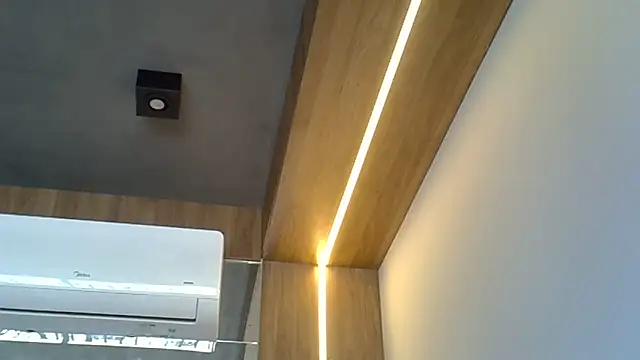 Skinny-Kitten online show from September 27, 2025, 12:33 pm