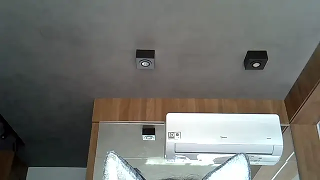 Skinny-Kitten online show from October 23, 2025, 6:06 pm