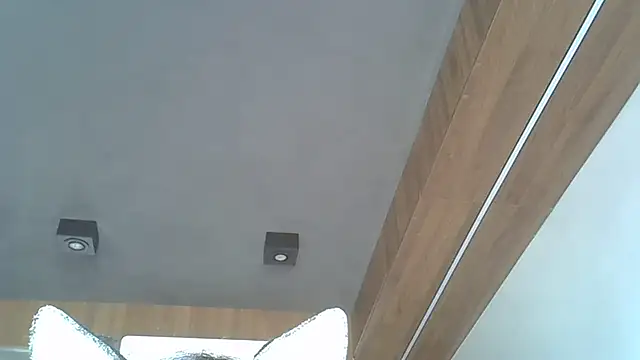 Skinny-Kitten online show from September 19, 2025, 2:43 pm