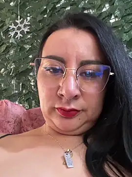 Snapshot of Abril_Luv chatting on March 11, 2025, 3:23 pm Abril Luv online show from March 11, 2025, 3:23 pm