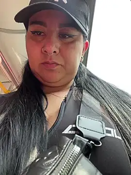 Snapshot of Abril_Luv chatting on March 3, 2025, 12:17 pm Abril Luv online show from March 3, 2025, 12:17 pm