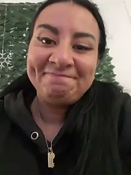 Snapshot of Abril_Luv chatting on March 1, 2025, 1:40 pm Abril Luv online show from March 1, 2025, 1:40 pm