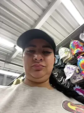 Snapshot of Abril_Luv chatting on March 15, 2025, 4:43 pm Abril Luv online show from March 15, 2025, 4:43 pm