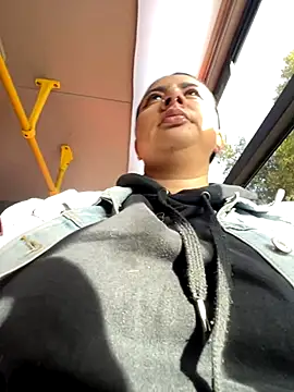 Snapshot of Abril_Luv chatting on September 26, 2025, 12:12 pm Abril Luv online show from September 26, 2025, 12:12 pm