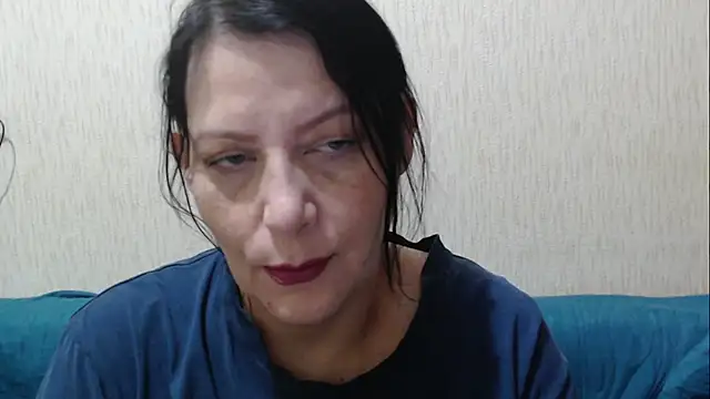 Snapshot of Mirabelle_Sweet chatting on May 24, 2026, 11:37 pm Mirabelle Sweet online show from May 24, 2026, 11:37 pm