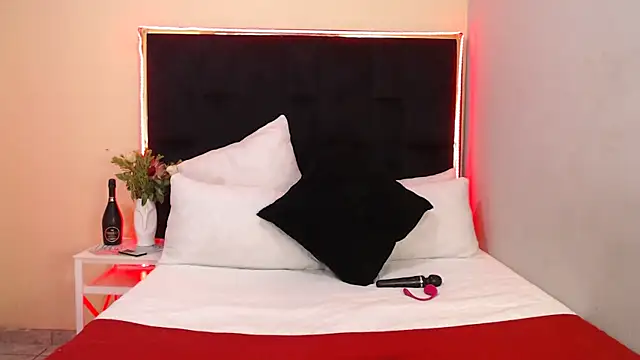 CancerGodessX online show from February 15, 2025, 3:17 pm