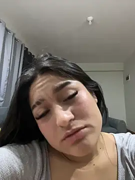 Snapshot of LuceroRm chatting on October 14, 2025, 3:51 am LuceroRm online show from October 14, 2025, 3:51 am