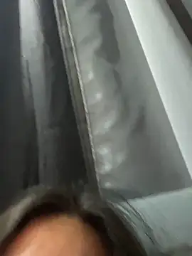 LuceroRm online show from November 28, 2025, 6:46 am