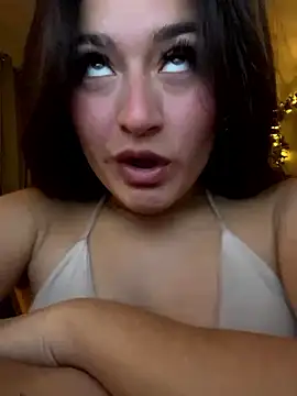 LuceroRm online show from January 8, 2026, 4:40 am