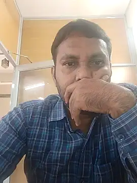 adicma123 online show from November 3, 2025, 8:51 am