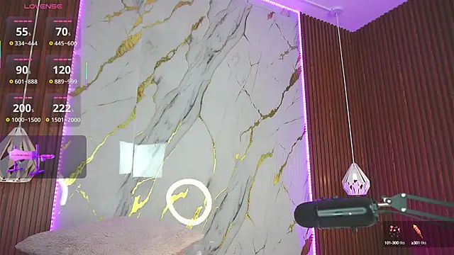 Snapshot of haylie_ chatting on March 8, 2025, 9:40 pm haylie online show from March 8, 2025, 9:40 pm