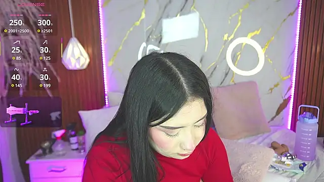 Snapshot of haylie_ chatting on February 14, 2025, 7:17 am haylie online show from February 14, 2025, 7:17 am