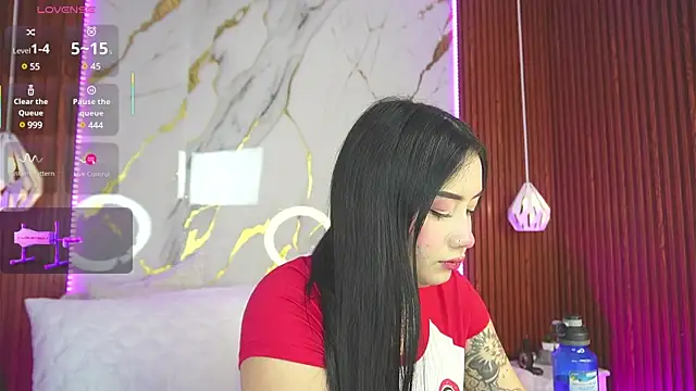 Snapshot of haylie_ chatting on March 4, 2025, 4:27 am haylie online show from March 4, 2025, 4:27 am