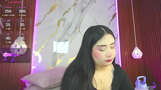 Snapshot of haylie_ chatting on February 12, 2025, 4:12 am haylie online show from February 12, 2025, 4:12 am