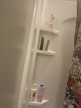 lofibunni online show from April 26, 2026, 2:14 pm