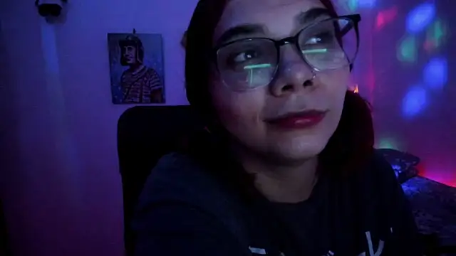 victoriaasaenz  online show from December 3, 2024, 3:59 am