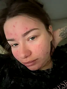 Snapshot of Couple_Crazy chatting on October 20, 2025, 10:49 am Couple Crazy online show from October 20, 2025, 10:49 am