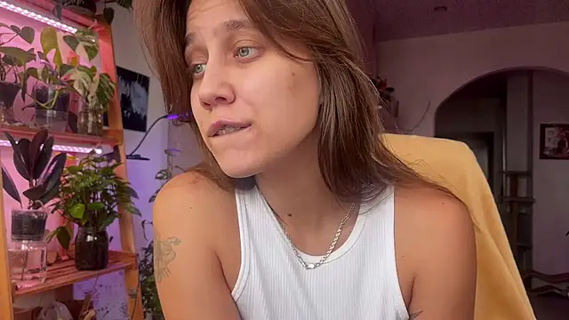 Sasha moormeoow online show from March 3, 2025, 10:17 am