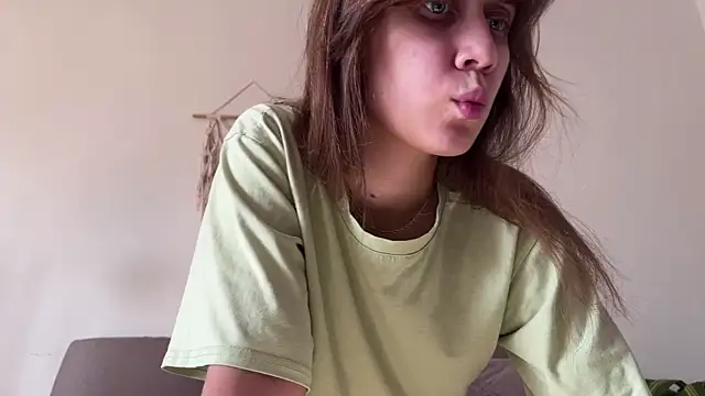 Sasha moormeoow online show from March 6, 2025, 7:47 am