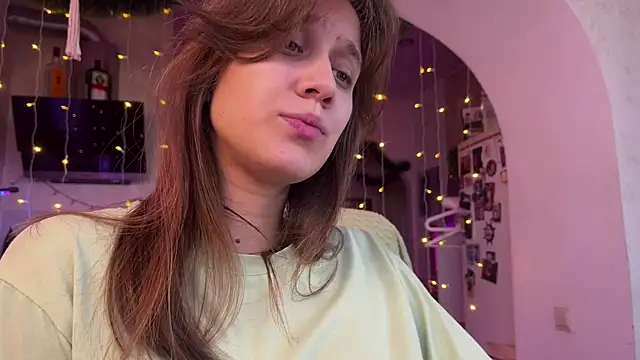 Sasha moormeoow online show from January 6, 2025, 10:46 am