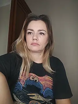 KrissSexi online show from December 3, 2025, 6:36 am