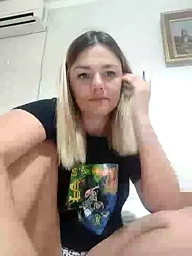 KrissSexi online show from October 3, 2025, 4:14 am