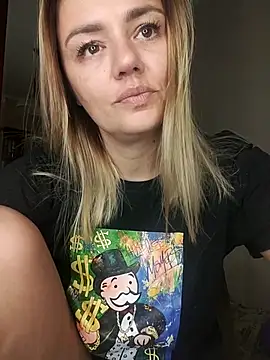 KrissSexi online show from September 13, 2025, 6:19 pm