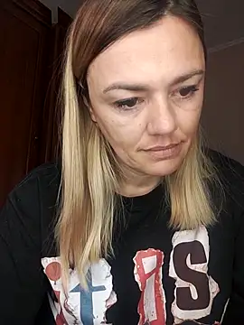 KrissSexi online show from October 7, 2025, 4:57 am