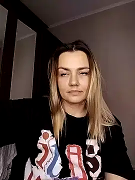 KrissSexi online show from October 21, 2025, 12:37 pm