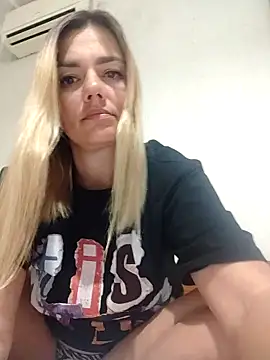 KrissSexi online show from September 30, 2025, 6:03 pm