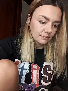 KrissSexi online show from September 18, 2025, 4:59 am