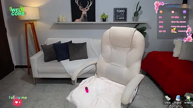 Snapshot of Bianca____ chatting on October 18, 2025, 12:34 am Bianca online show from October 18, 2025, 12:34 am