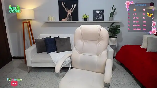 Snapshot of Bianca____ chatting on October 8, 2025, 12:23 am Bianca online show from October 8, 2025, 12:23 am