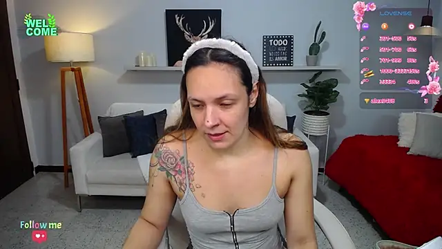 Snapshot of Bianca____ chatting on October 12, 2025, 11:17 pm Bianca online show from October 12, 2025, 11:17 pm