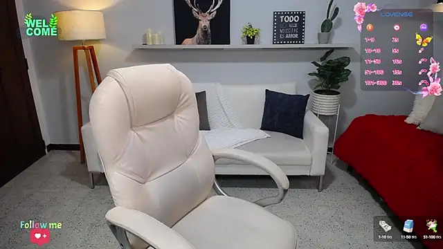 Snapshot of Bianca____ chatting on October 10, 2025, 1:17 am Bianca online show from October 10, 2025, 1:17 am