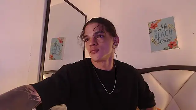 AlbertBernal69 online show from November 20, 2025, 2:23 am