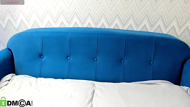 Barbie Lis online show from January 19, 2026, 2:04 am