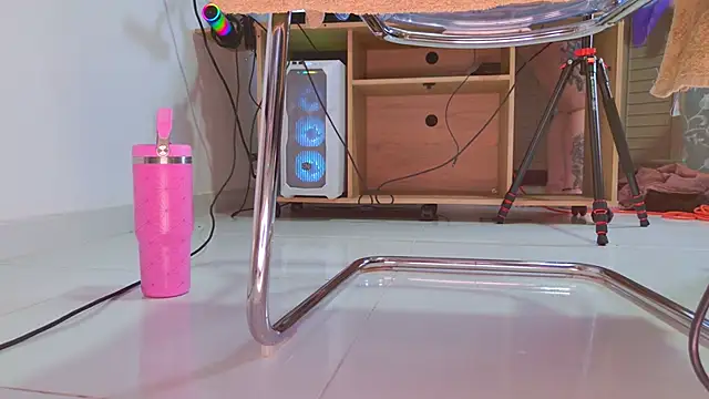 NathaxaLeans online show from December 4, 2025, 11:53 am