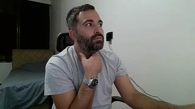 Snapshot of tgltplsr chatting on September 20, 2025, 2:05 am tgltplsr online show from September 20, 2025, 2:05 am