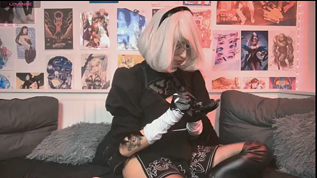 Snapshot of snowblack_ chatting on January 17, 2026, 5:05 pm snowblack online show from January 17, 2026, 5:05 pm