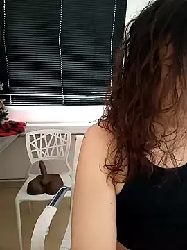 MIYESSI online show from January 21, 2025, 6:02 pm