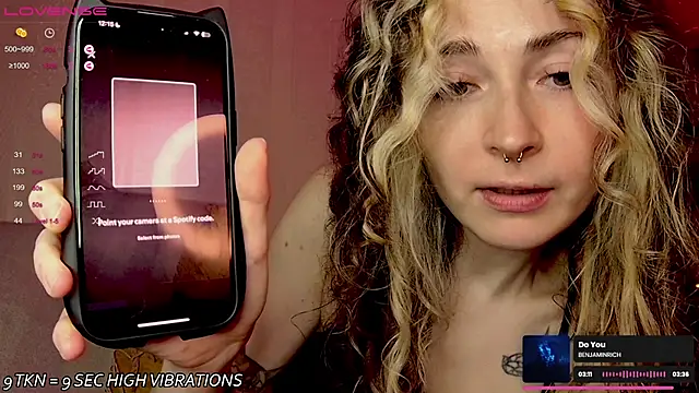 Snapshot of IttyKitty chatting on October 17, 2025, 9:16 pm IttyKitty online show from October 17, 2025, 9:16 pm