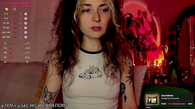 Snapshot of IttyKitty chatting on September 13, 2025, 9:04 pm IttyKitty online show from September 13, 2025, 9:04 pm