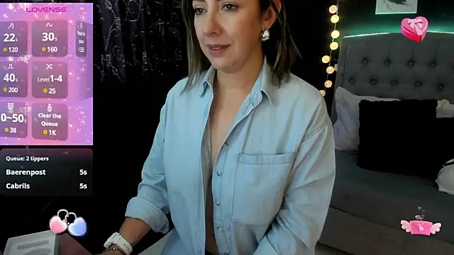 Isabella lt online show from February 11, 2025, 5:29 pm