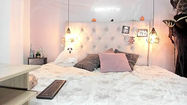 Snapshot of SakuraLee_ chatting on October 30, 2025, 1:42 pm SakuraLee  online show from October 30, 2025, 1:42 pm