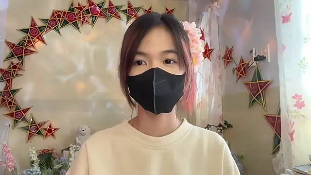 Snapshot of Your-Sunshine chatting on September 24, 2025, 6:20 am Your-Sunshine online show from September 24, 2025, 6:20 am