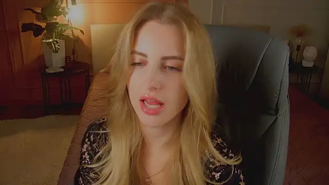 Snapshot of anita_blairr chatting on October 5, 2025, 1:07 am anita blairr online show from October 5, 2025, 1:07 am